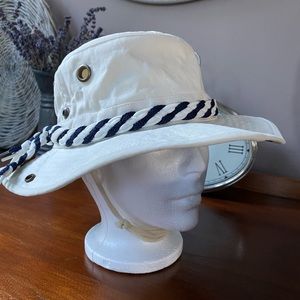 Tilley Endurables Inc. - woman’s Tilley hat